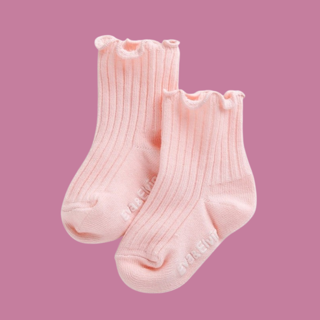 Classic Ruffle Socks